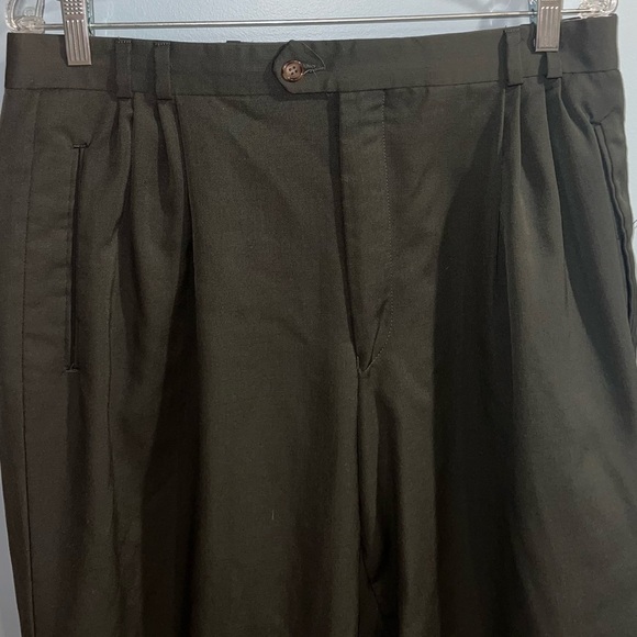 Bachrach- Olive green pants - Picture 2 of 5